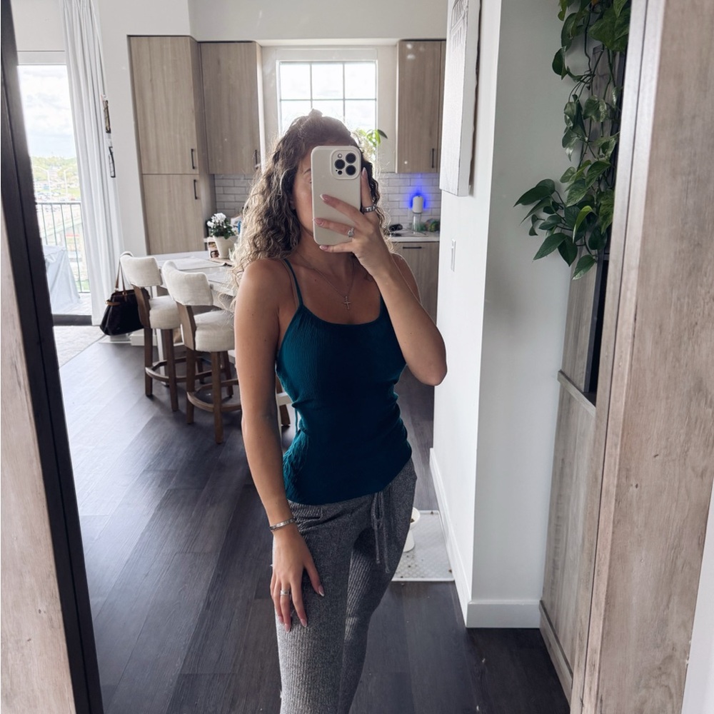 Forever 21 Teal Tank Top (Size Small)